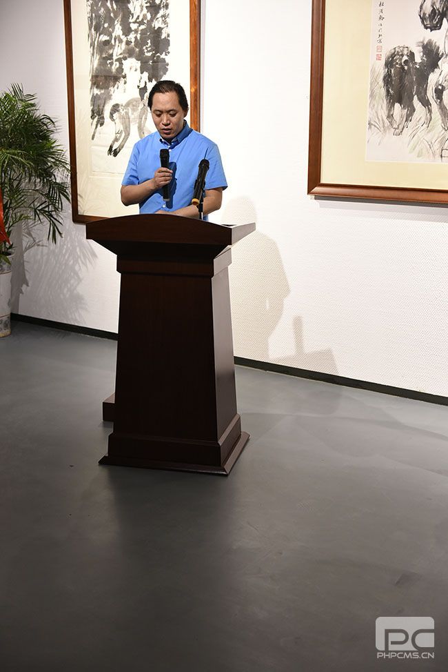 大雅堂館長(zhǎng)董鴻才先生致詞